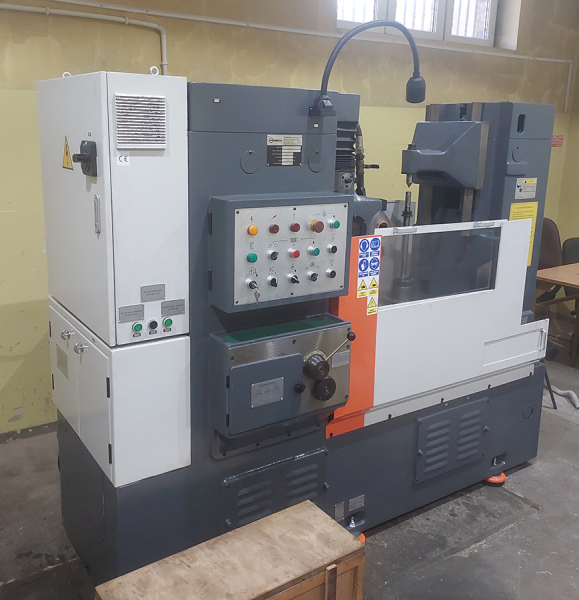 Frezarka obwiedniowa EUROMET FOZ500, Dłutownica EUROMET DKS 350 NOVA